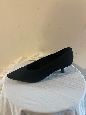 Vivaia Fabric Pointed Low-Heel Pump